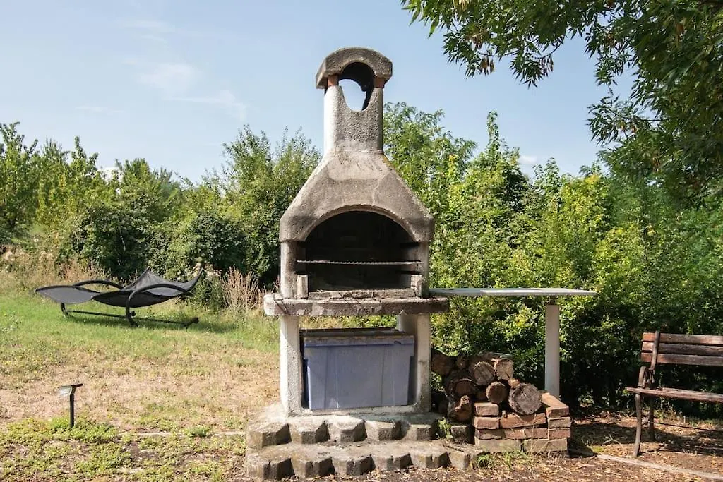 Castello di SerravalleCasolara: Ospitalita Su Misuraアパートメント Castello di Serravalle